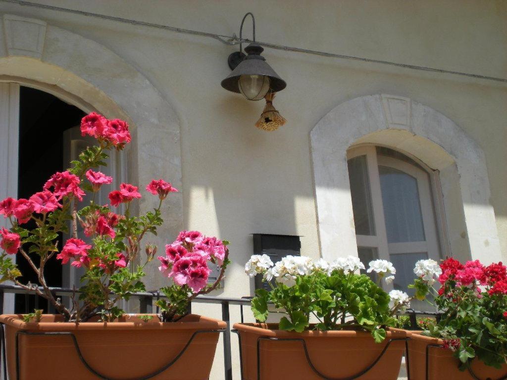 Chicchi Di Melograno Acomodação com café da manhã Modica Exterior foto